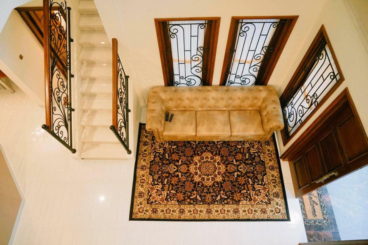 Fernasya House Villa Yogyakarta Bagian luar foto