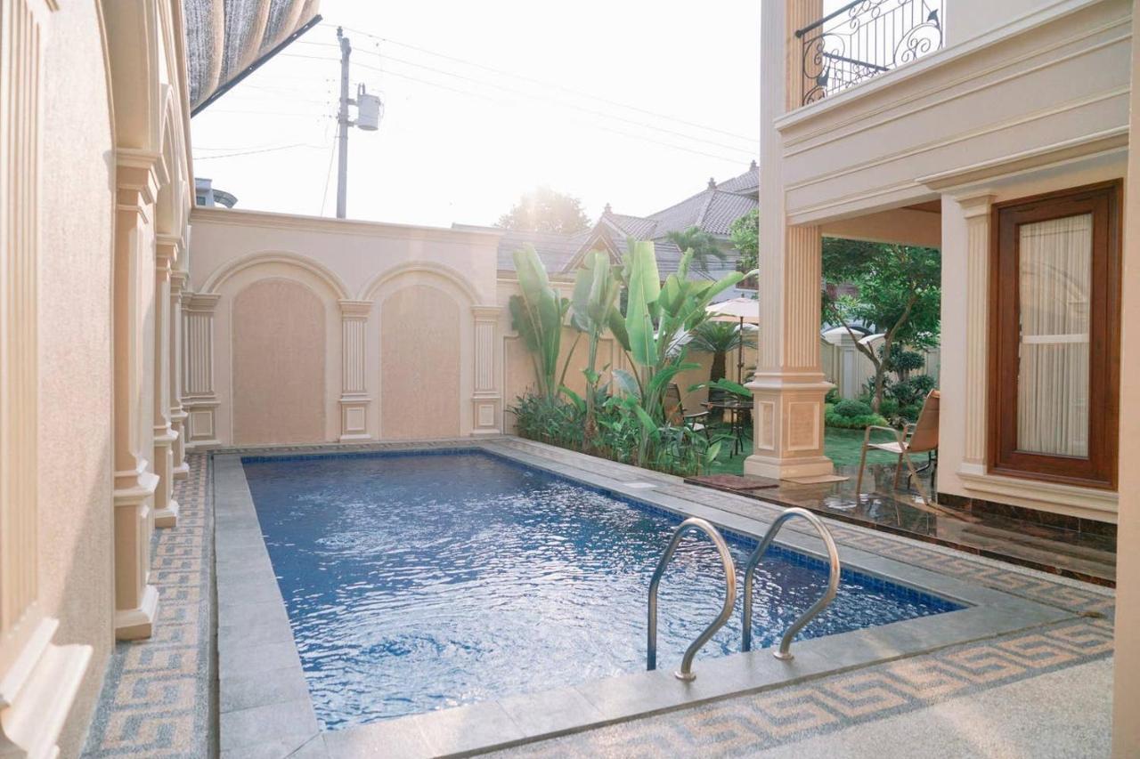 Fernasya House Villa Yogyakarta Bagian luar foto