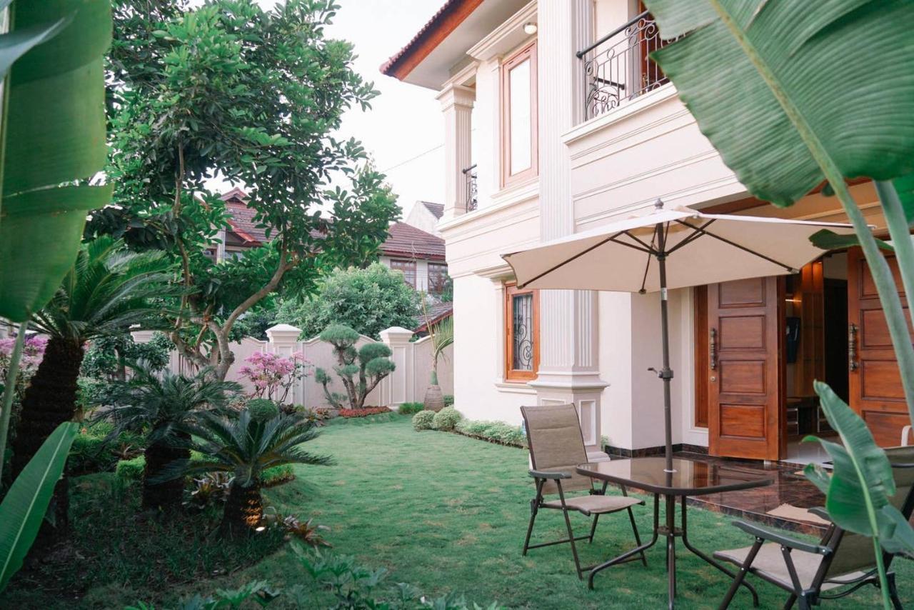 Fernasya House Villa Yogyakarta Bagian luar foto